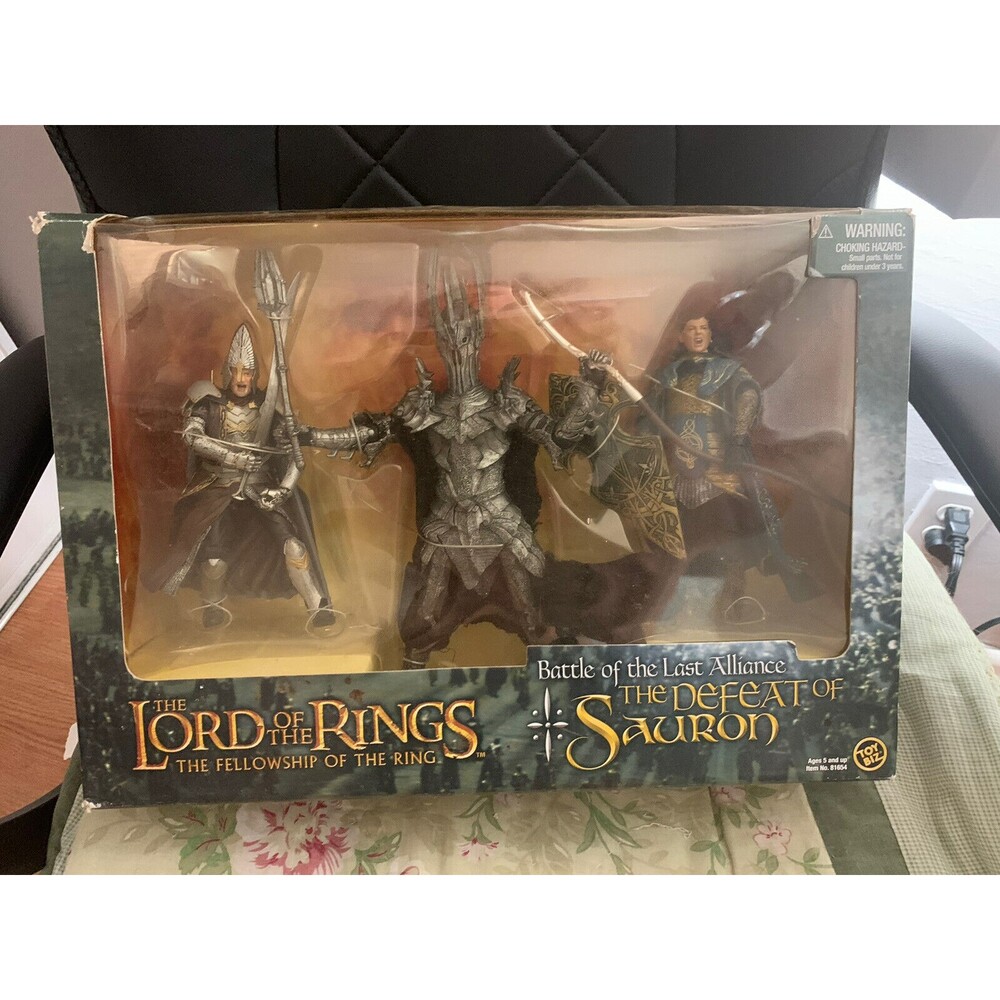 Lord of the Rings - Defeat of Sauron Battle of the Last Alliance Playset Toybiz